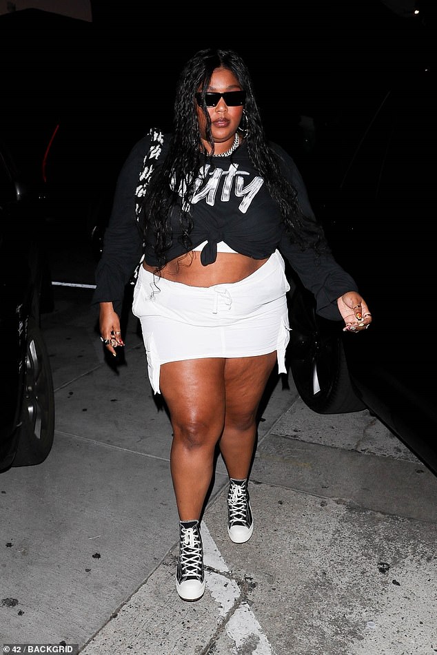 Dressed for the occasion: Lizzo, 35, exuded confidence in a stylish ensemble as she stopped by the celebrity H๏τspot Craig's in West Hollywood on Friday