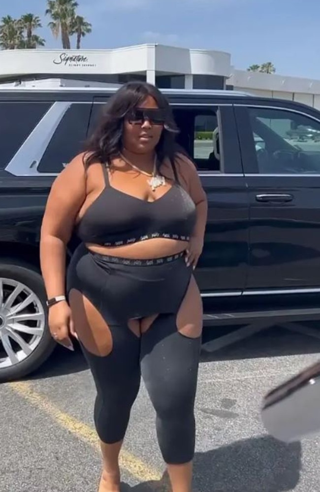 Lizzo wears ʙuтт-baring Yitty shapwear on private jet | news.com.au —  Australia's leading news site